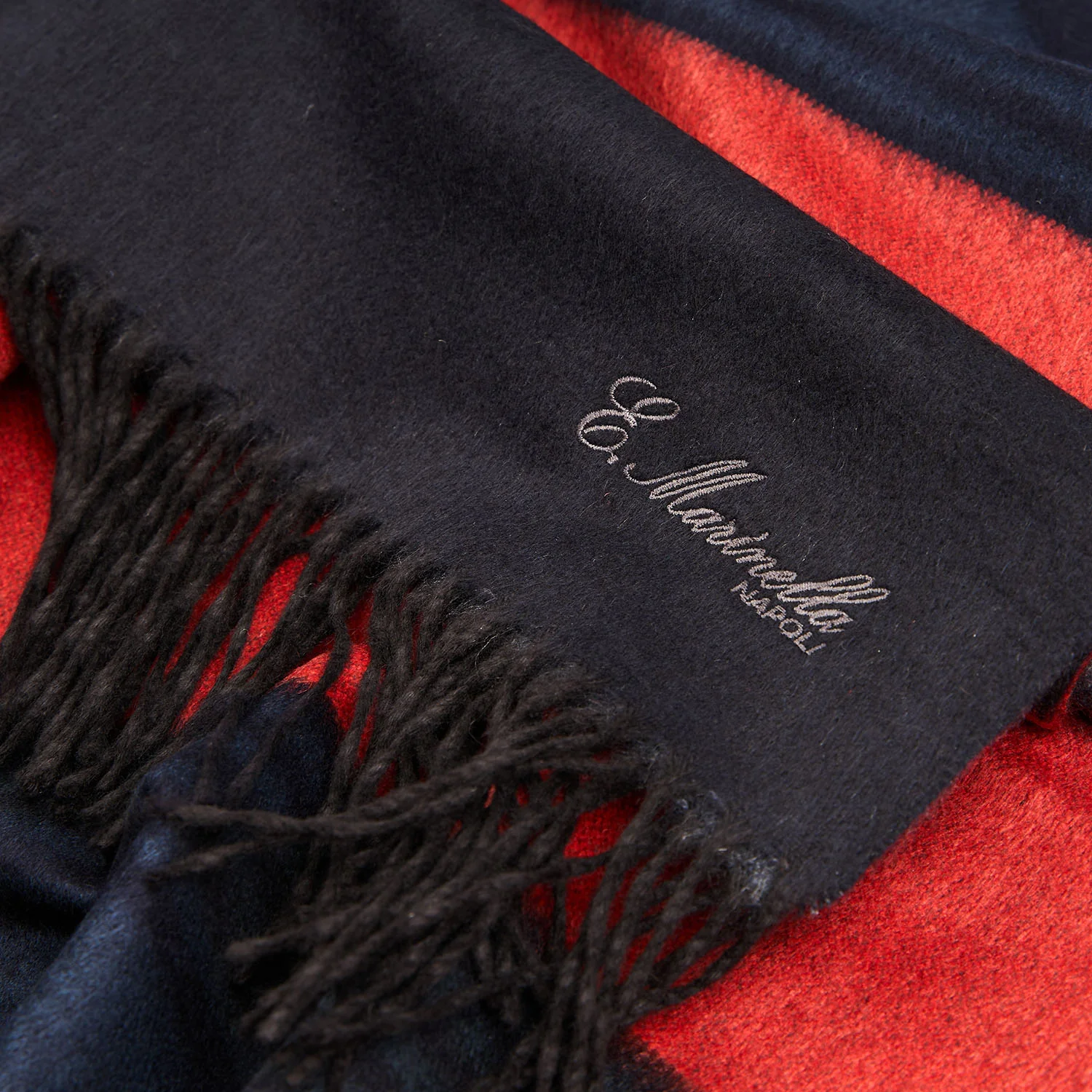 BLUE AND GREY SILK AND CASHMERE THROW - Image 3
