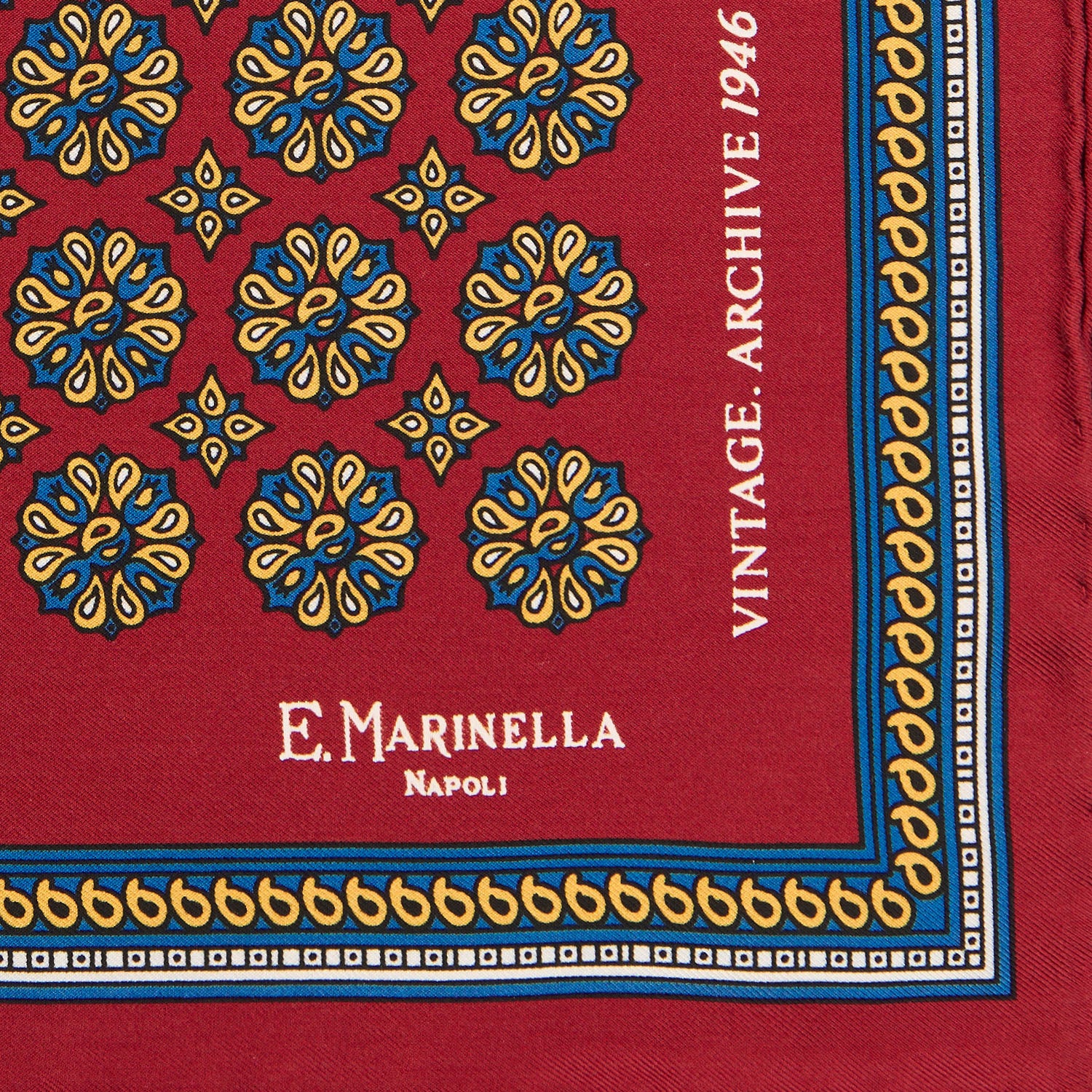 BURGUNDY HAND-PRINTED SILK POCKET SQUARE - Image 3