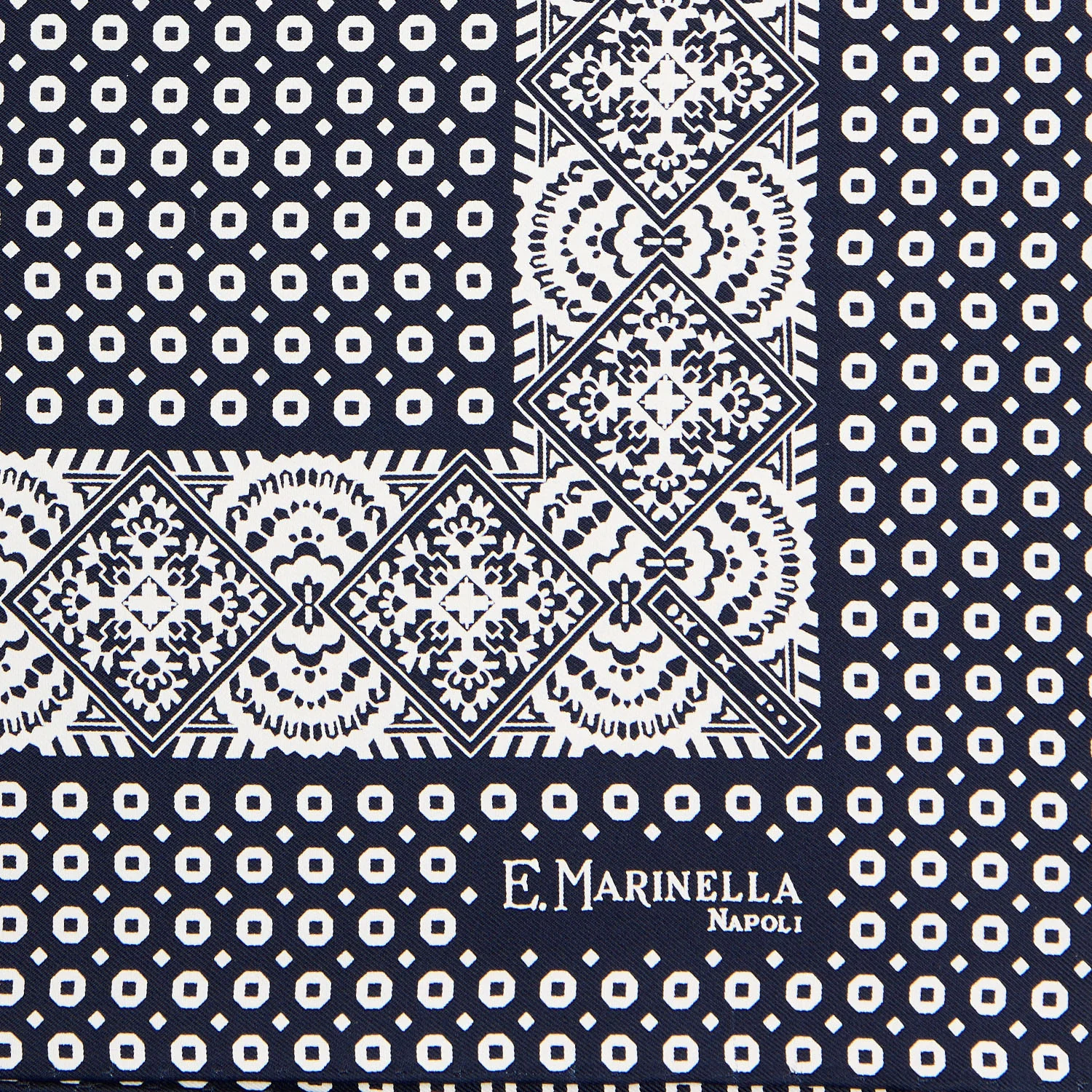 DARK BLUE HAND-PRINTED SILK POCKET SQUARE - Image 3