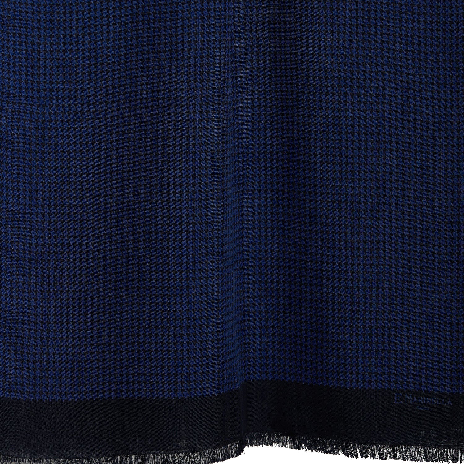 DARK BLUE WOOL AND SILK SCARF - Image 4