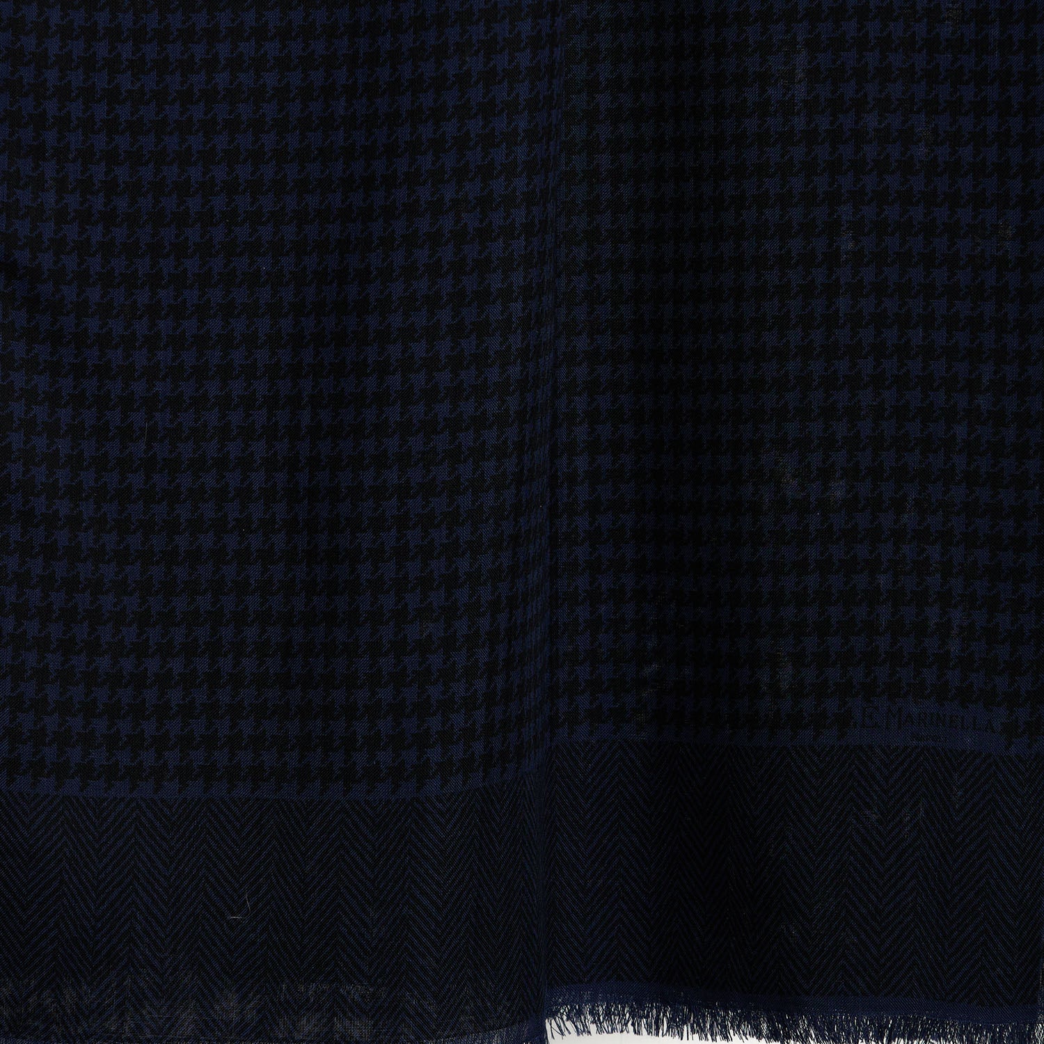 DARK BLUE WOOL AND SILK SCARF - Image 4