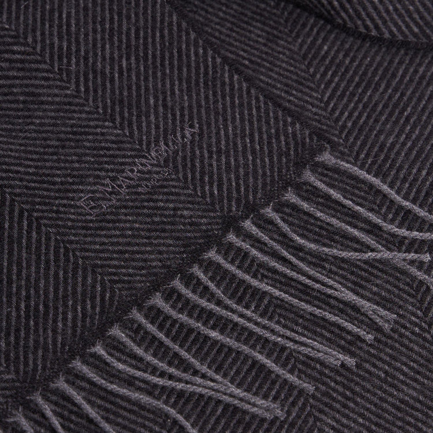 DARK GREY FRINGED SCARF - Image 4