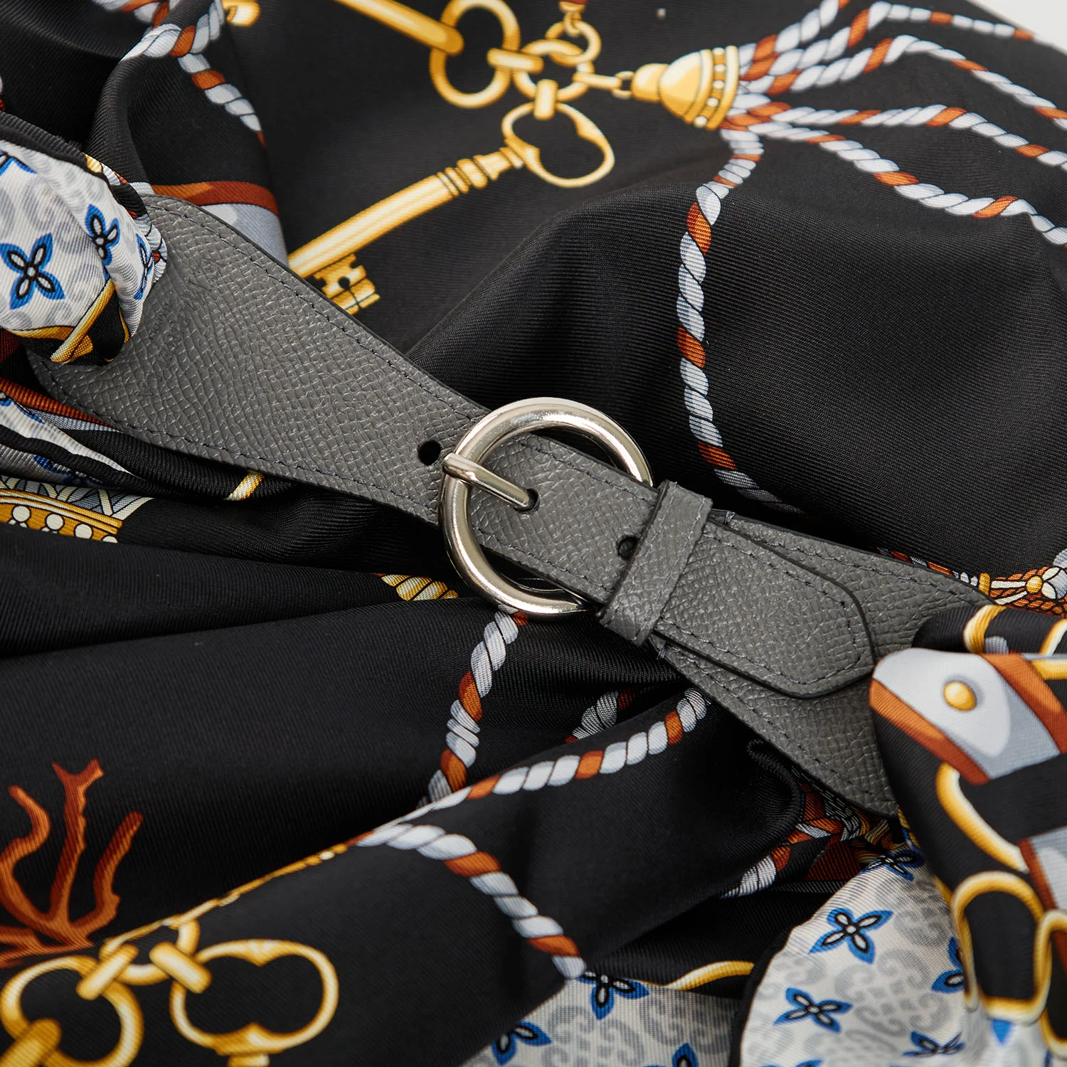 DARK GREY LEATHER SCARF-BUCKLE - Image 3
