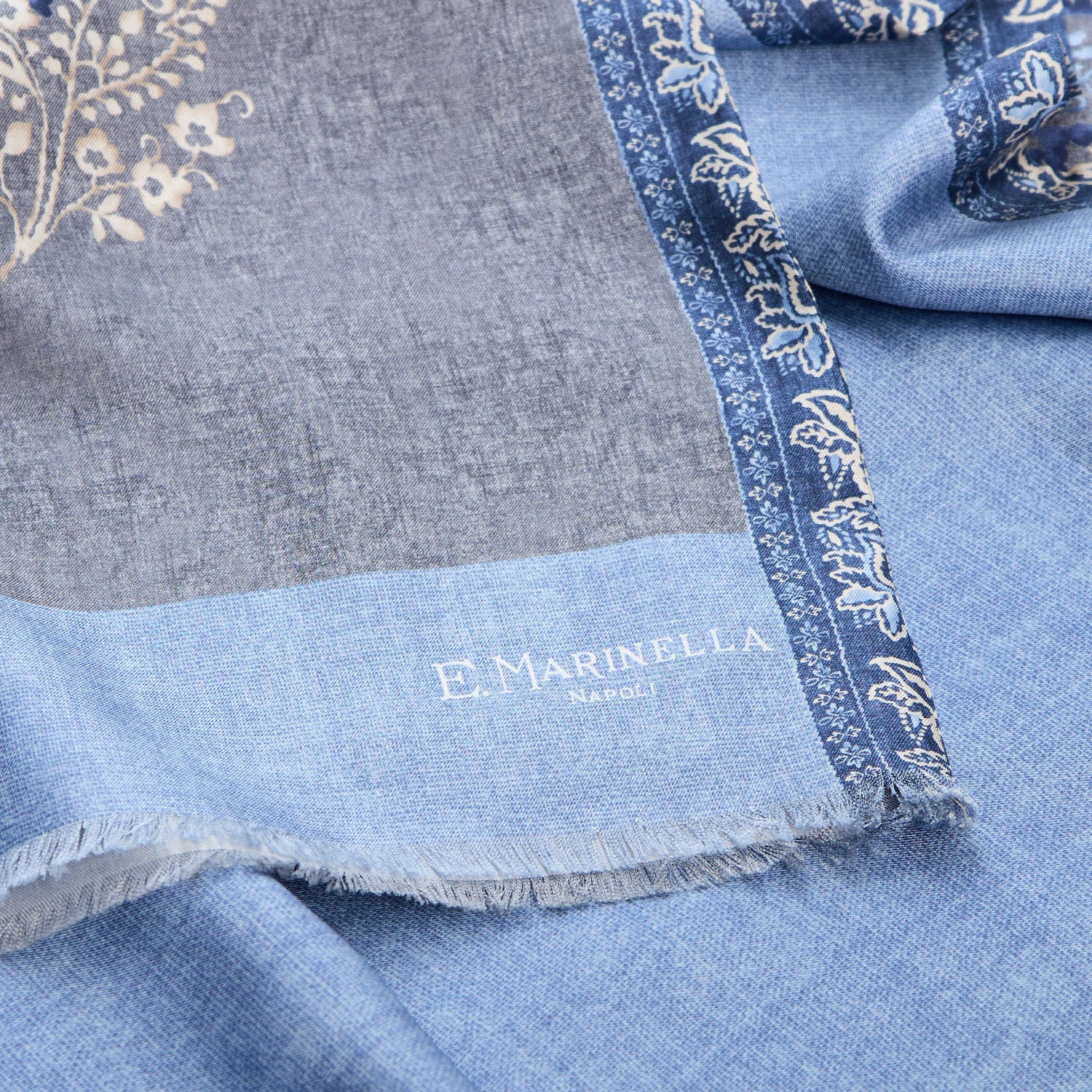 GREY DOUBLE SILK SCARF - Image 4