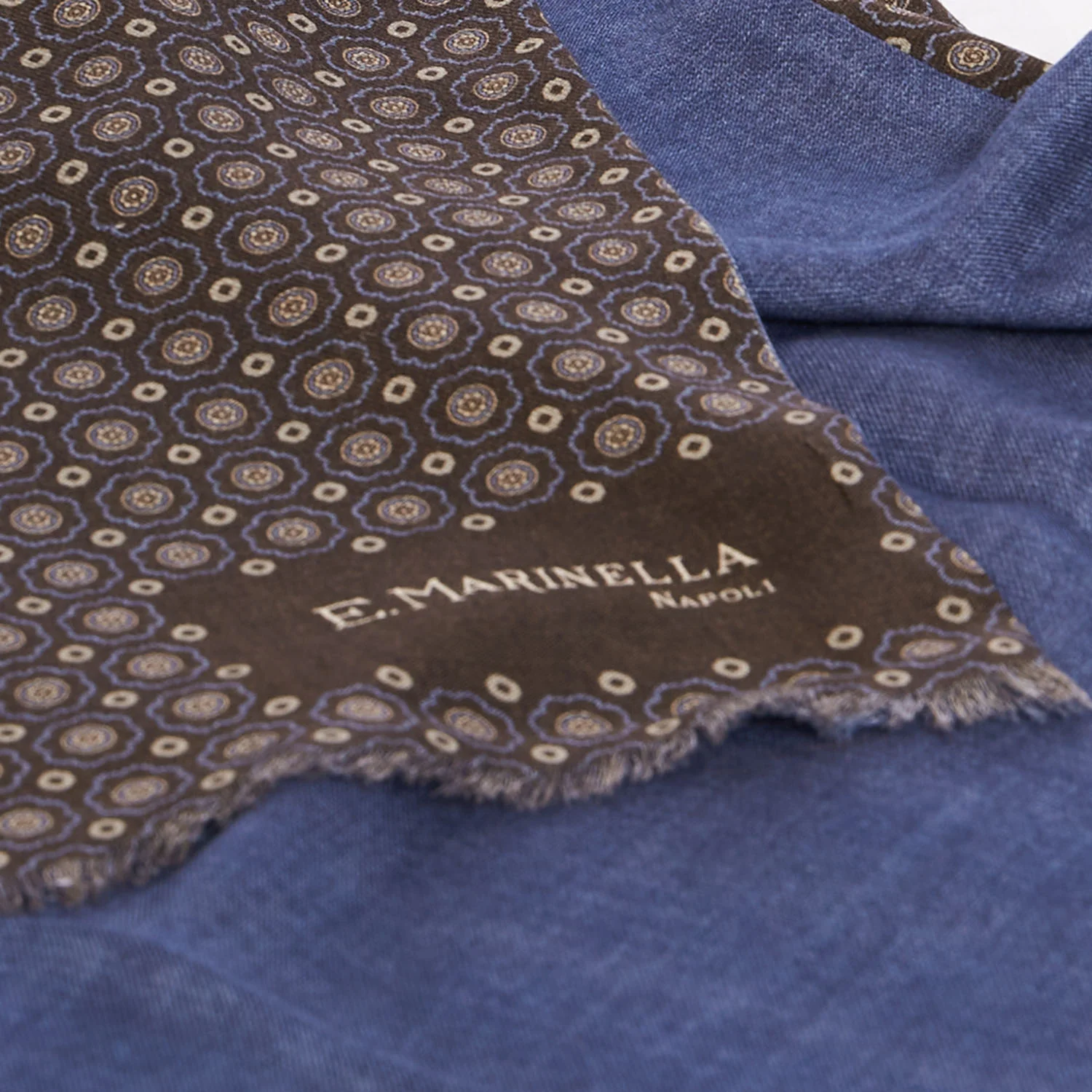 DARK BROWN DOUBLE PATTERNED WOOL AND SILK SCARF - Image 4