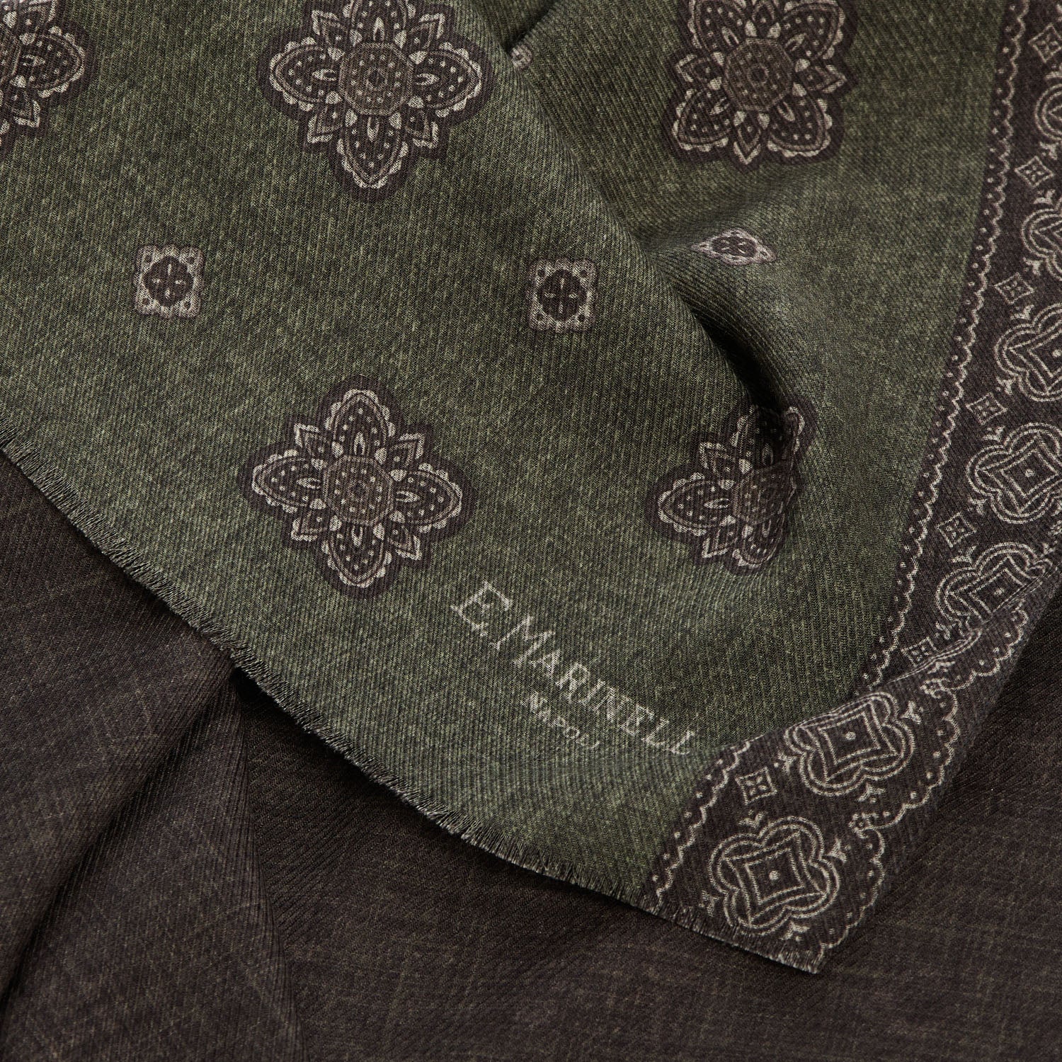 OLIVE GREEN WOOL STOLE - Image 4
