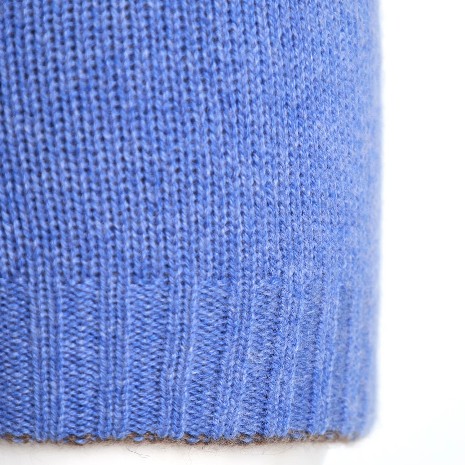 POWDER BLUE AND BROWN BICOLOR BEANIE - Image 2