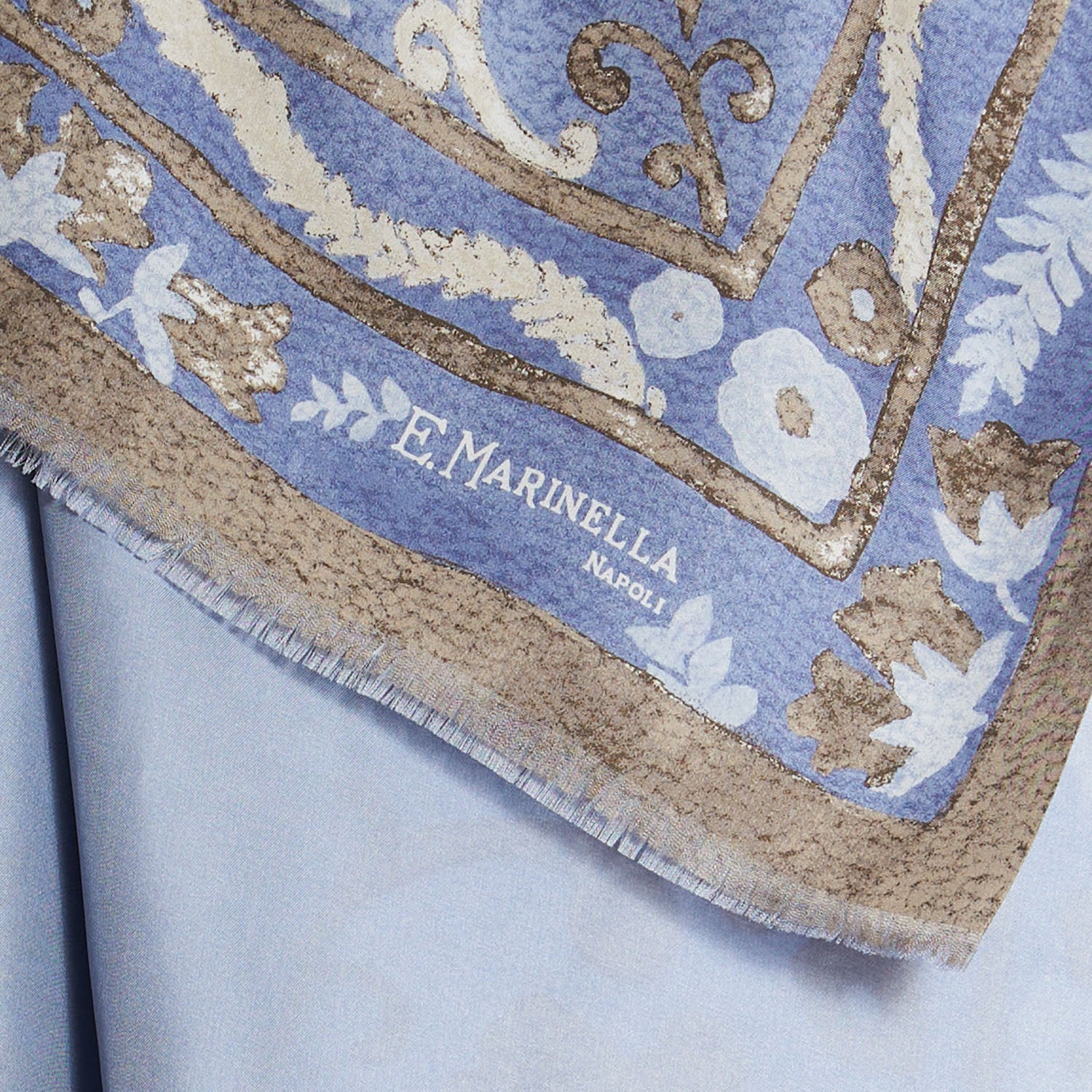 POWDER BLUE STOLE 115 IN SILK - Image 4