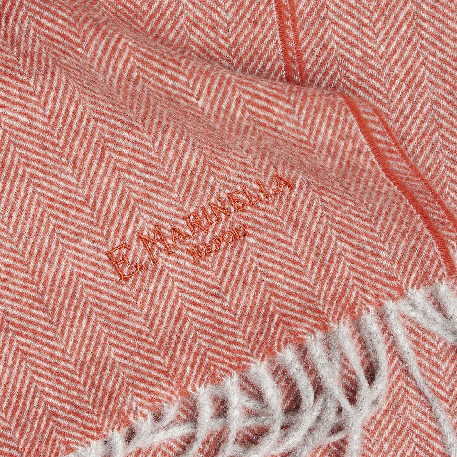 RED FRINGED SCARF - Image 4