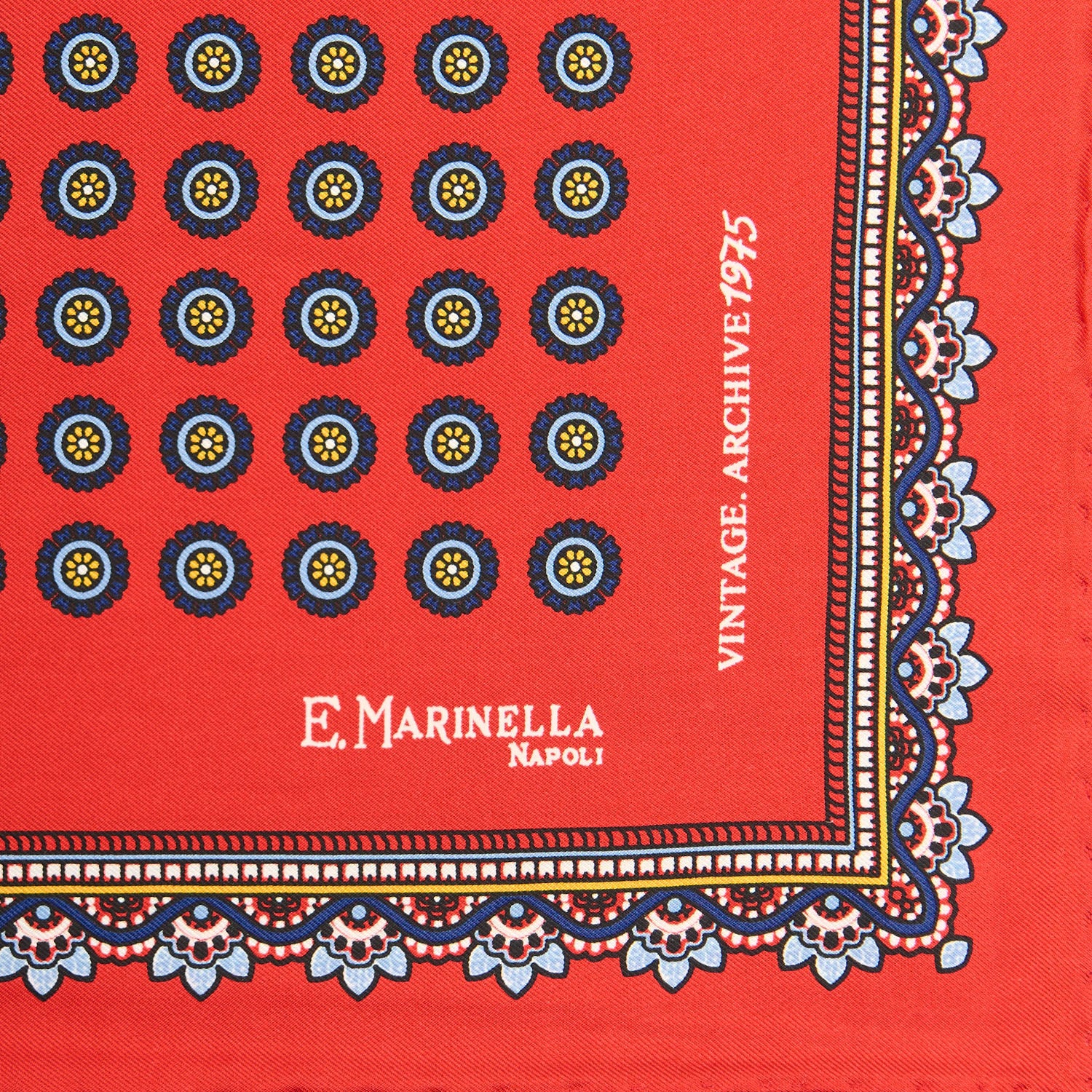 RED HAND-PRINTED SILK POCKET SQUARE - Image 3
