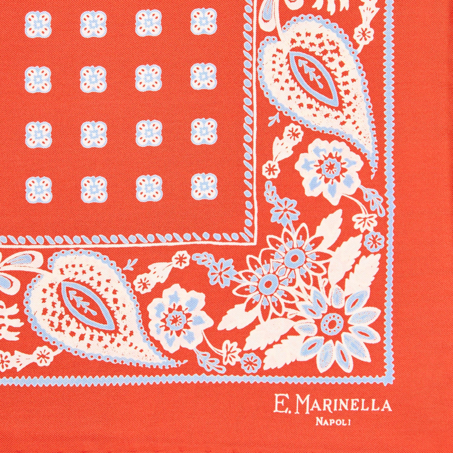 RED HAND-PRINTED SILK POCKET SQUARE - Image 3