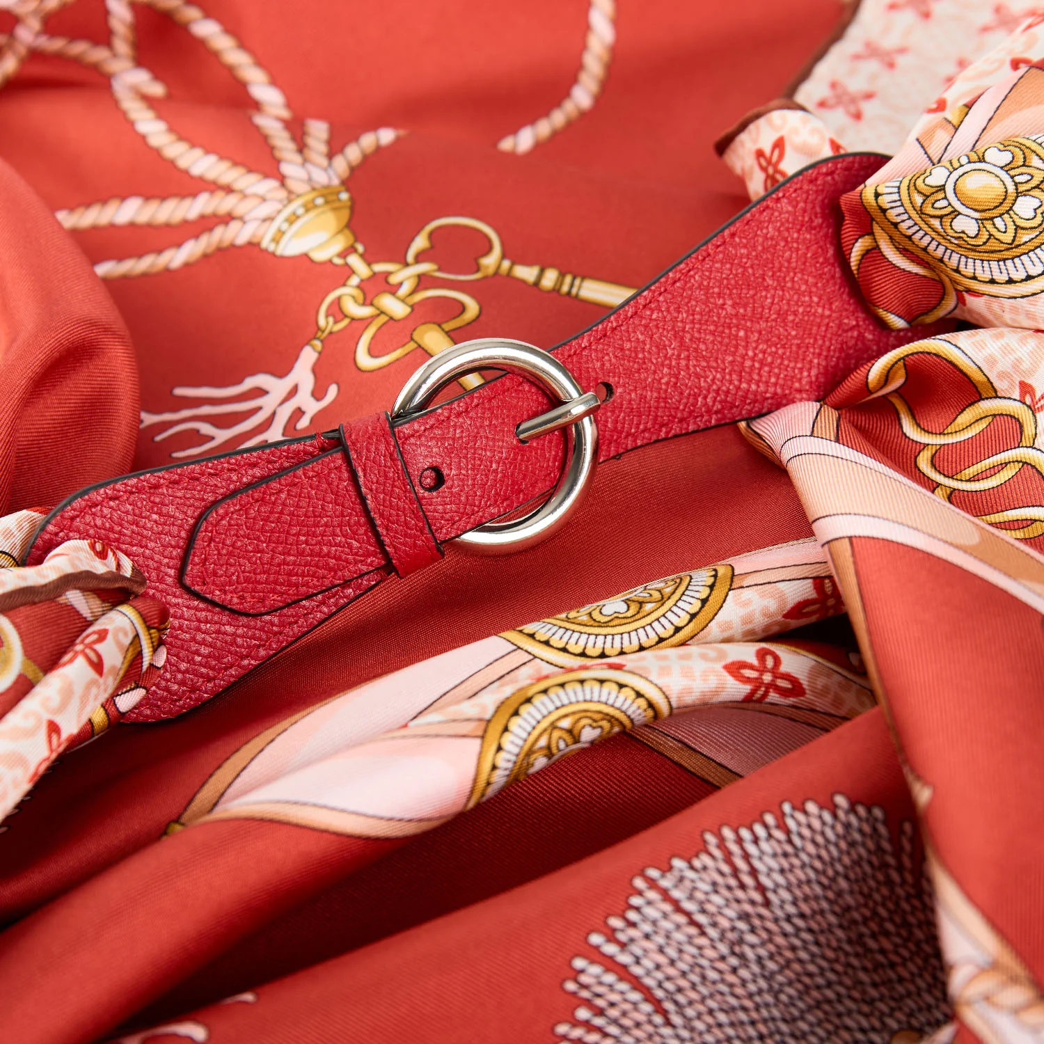 RED LEATHER SCARF-BUCKLE - Image 3