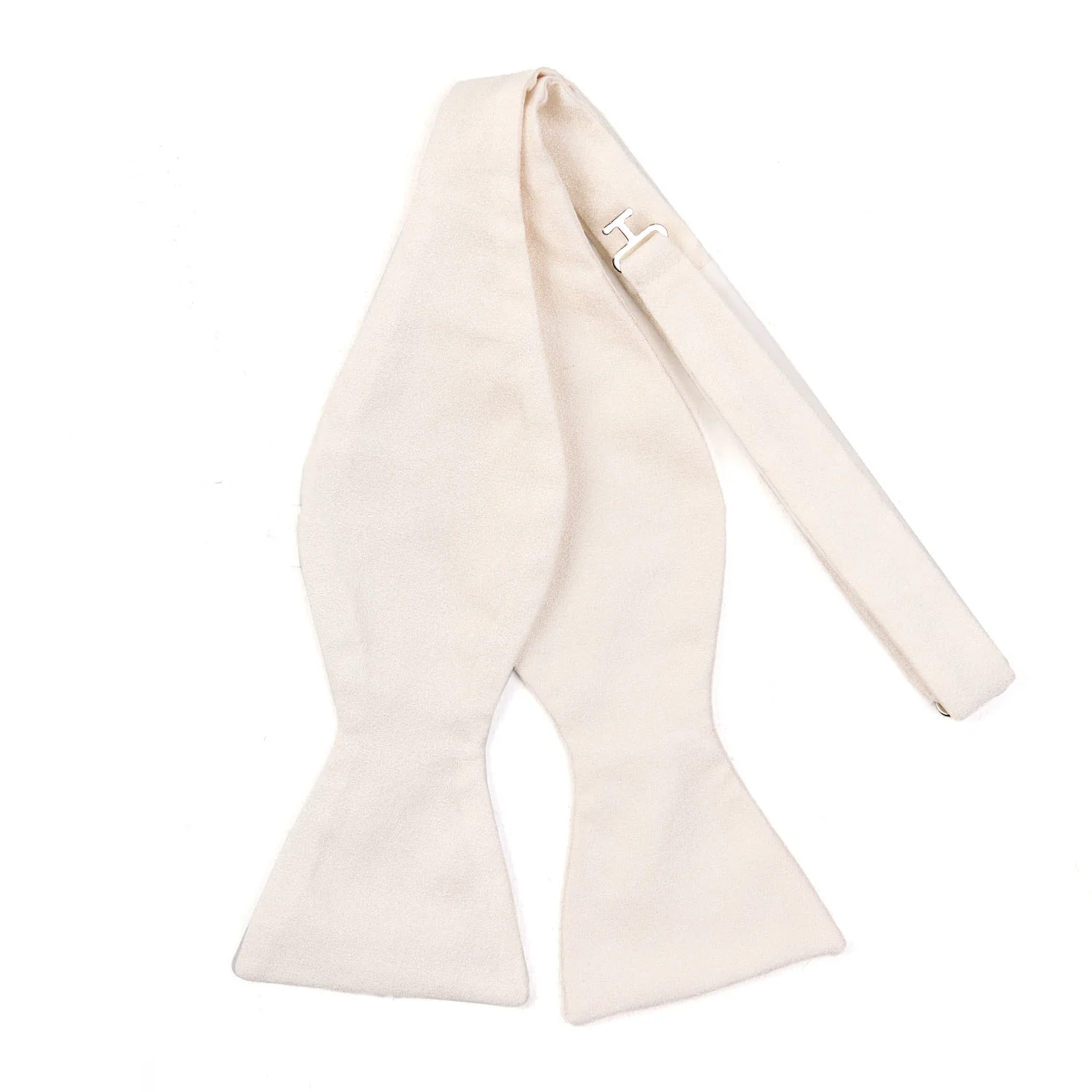 WHITE SILK SATIN BOWTIE TO SELF-TIE